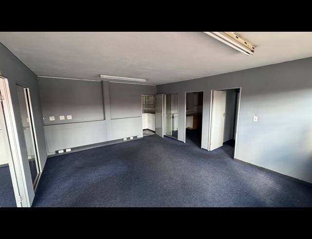 294M² WAREHOUSE TO LET IN EASTGATE